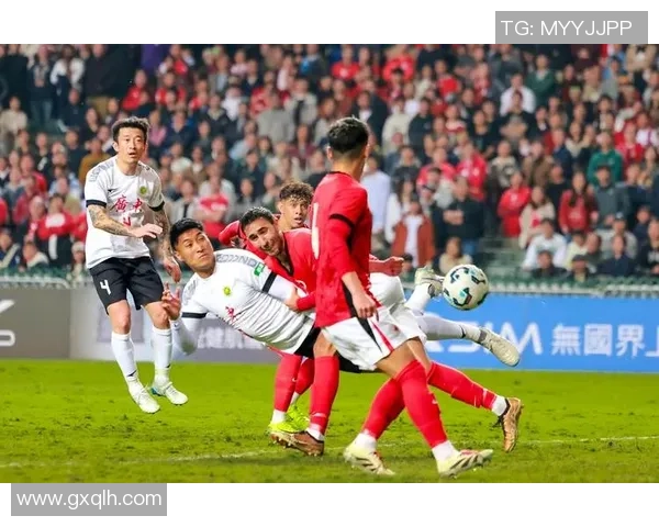 成都篮球队与深圳篮球队赛后复盘分析双方战术意识与表现差异